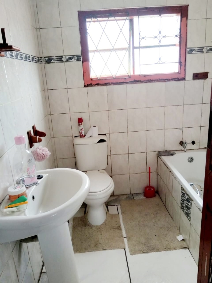 2 Bedroom Property for Sale in Mdantsane Nu 16 Eastern Cape